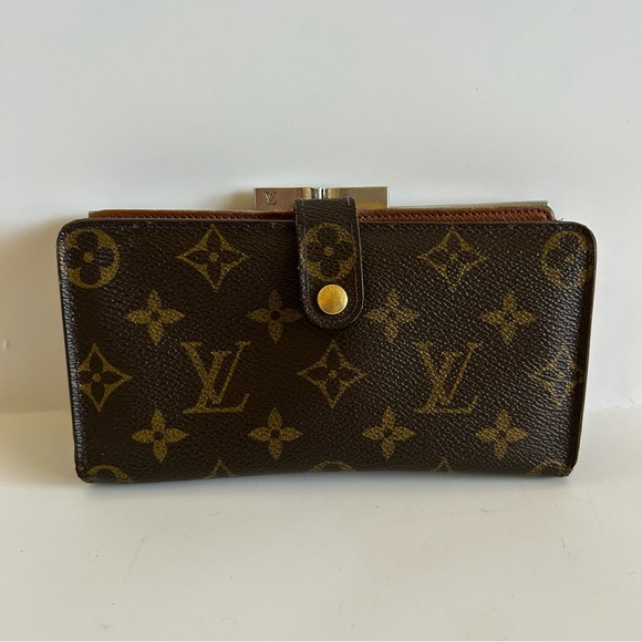 LOUIS VUITTON VINTAGE French Kisslock Monogram Long Wallet Wallet - Picture 1 of 11